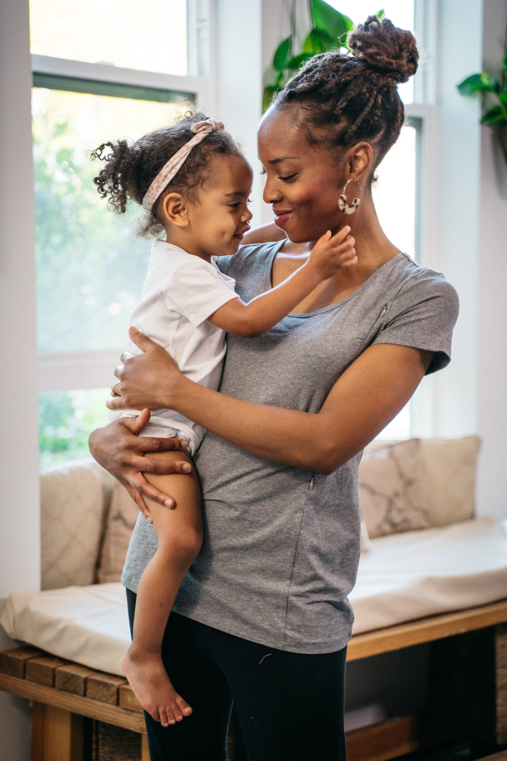 30 Best Nursing Tops for Breastfeeding Moms: 2024 Picks